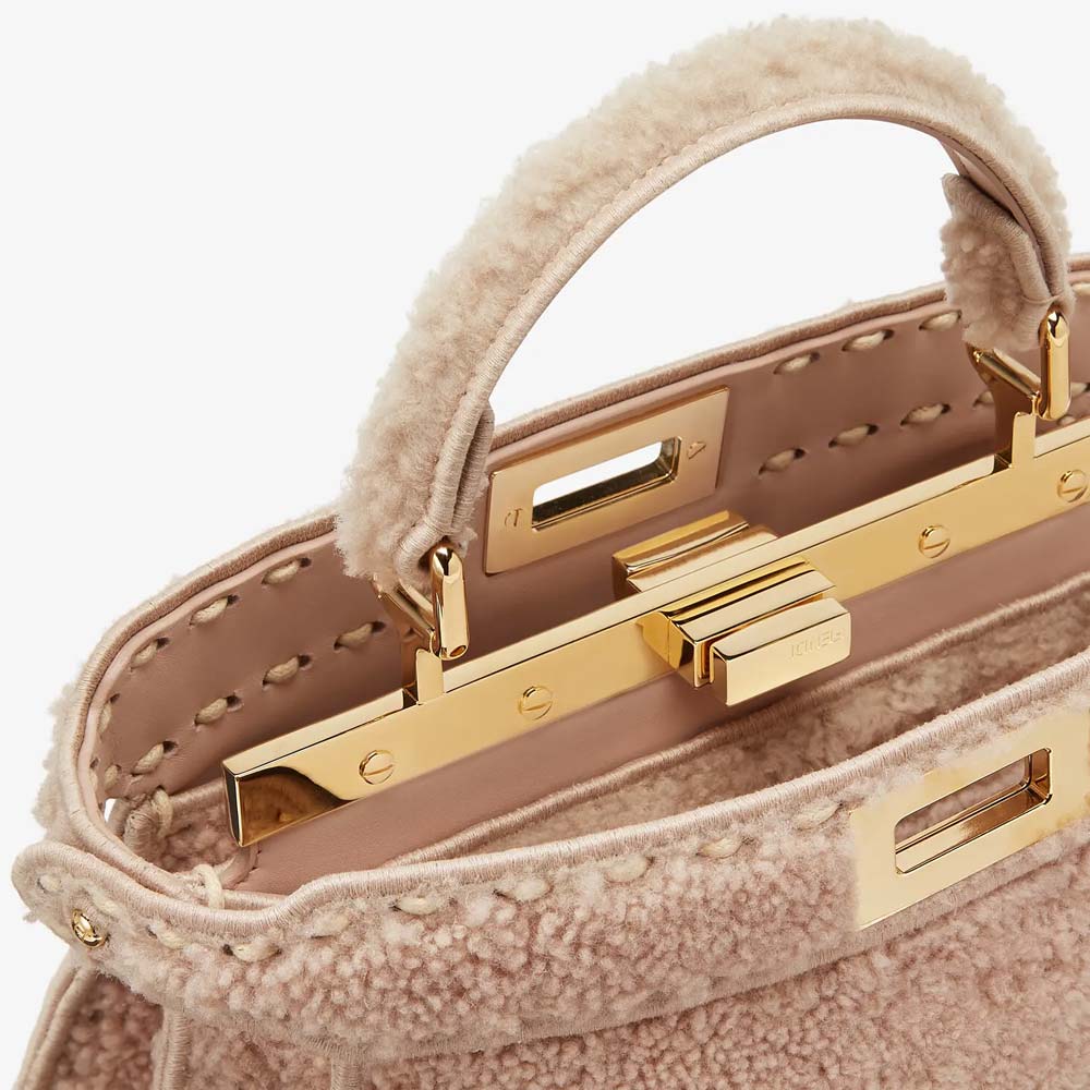 PEEKABOO ISEEU SMALL Pink Sheepskin Bag