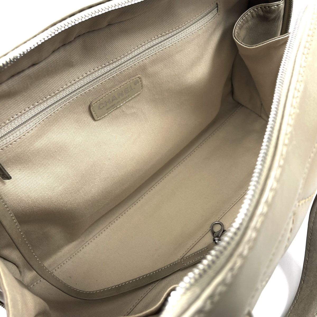 CHANEL Vintage Surpique Bowler Bag